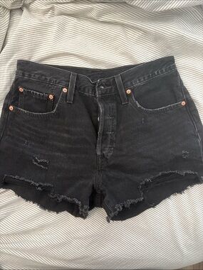Black Levi’s Denim Shorts